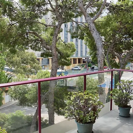 Apartamento Frente Club Nautico La Marina アパート デニア